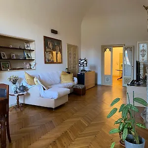 Guest house L'antica Casa Sui Lungarni Di